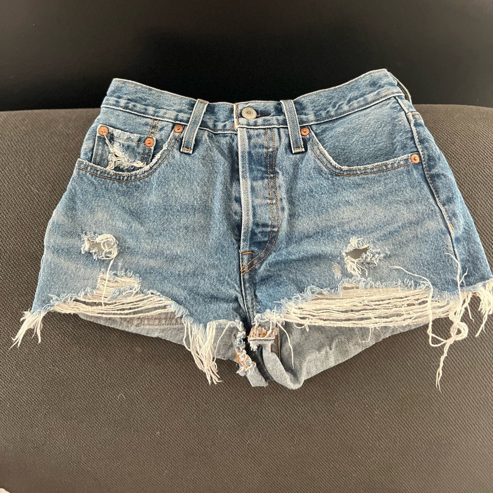 Levi’s 501 Cutoff Blue Denim Women Shorts
